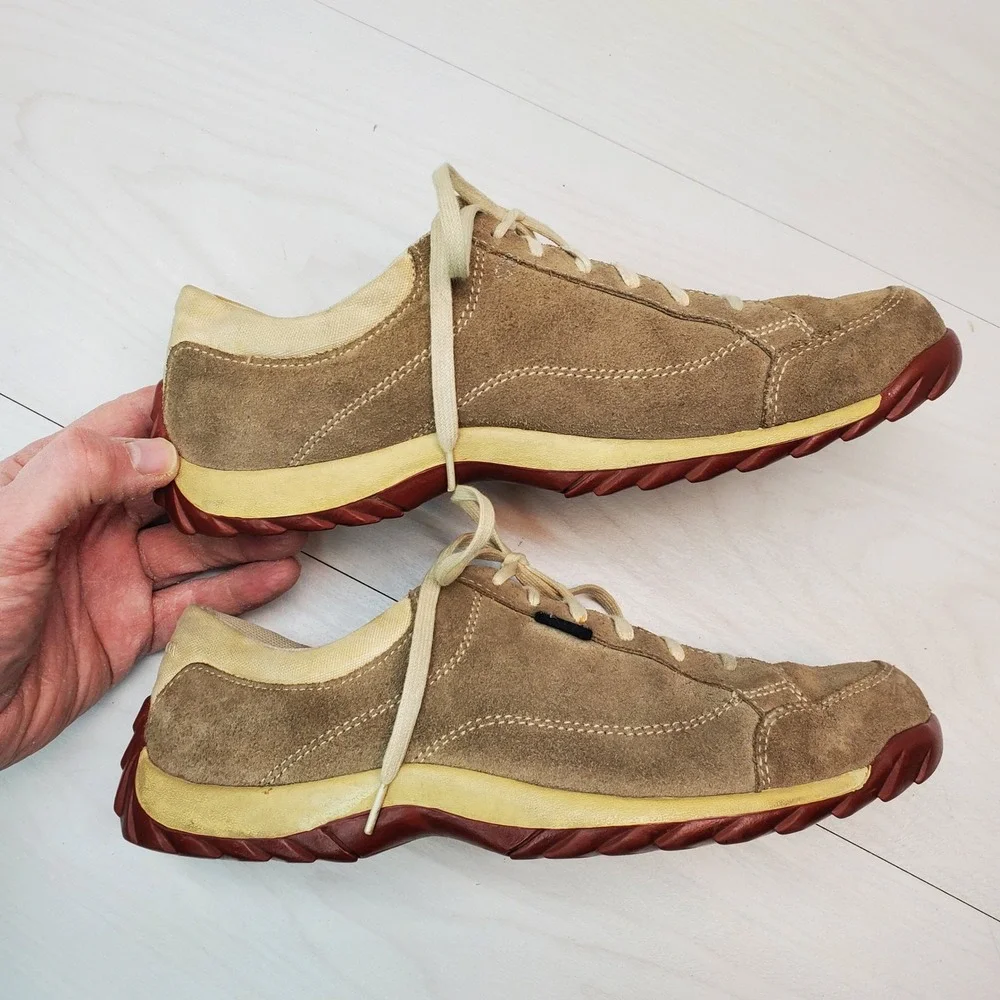 Simple Suede Lace Up Casual Sneakers Shoes Women's Size 9.5 Tan Comfort